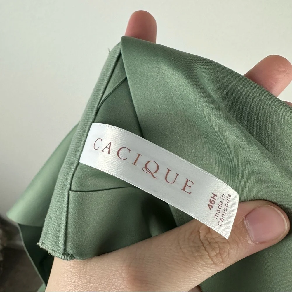 NEW Cacique Green Totally Smooth Lightly Lined Full Coverage Bra Size 46H
